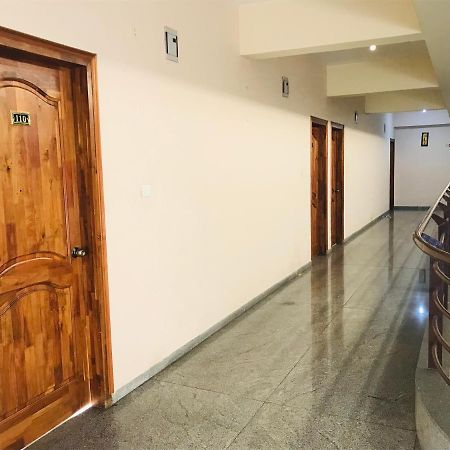 Staymaker Prakash International Gonikoppal Екстер'єр фото